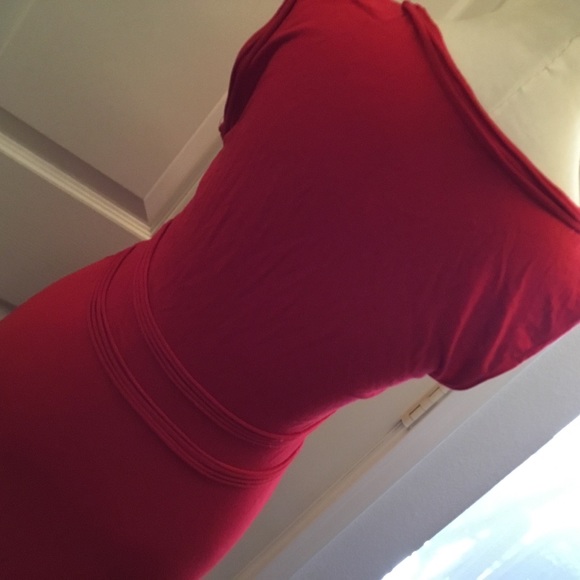 📦 DONATED 📦 Red Sleeveless Jersey Knit Dress - Picture 4 of 10